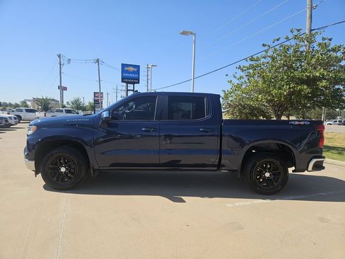 Used 2023 Chevrolet Silverado 1500 LT AWD/4WD image 4