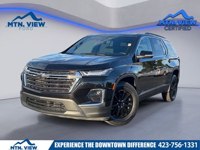Used 2023 Chevrolet Traverse LT