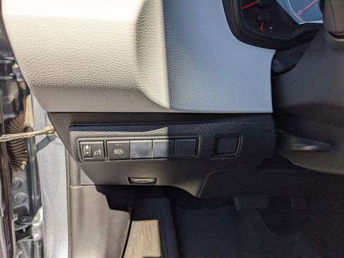 Used 2020 Toyota Corolla SE w/ SE Premium Package image 25