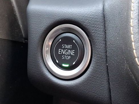 Used 2024 Chevrolet Tahoe Premier AWD/4WD image 25