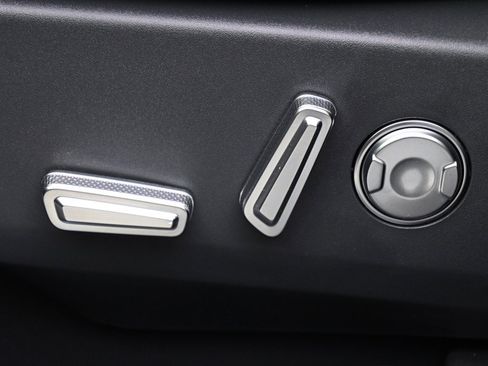 New 2026 Lincoln Nautilus Reserve w/ Jet Appearance Package image 14