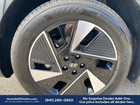 Certified 2025 Hyundai Ioniq 5 SEL RWD image 23