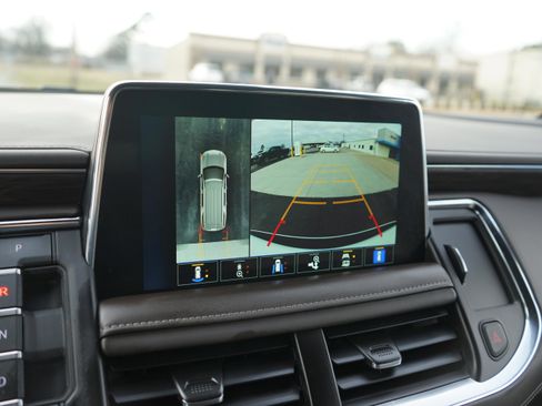 Used 2023 Chevrolet Tahoe Z71 w/ Luxury Package image 15