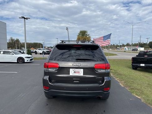Used 2017 Jeep Grand Cherokee Laredo w/ Quick Order Package 2BE image 11