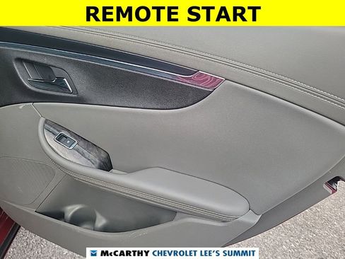Used 2014 Chevrolet Impala LT w/ Convenience Package image 18
