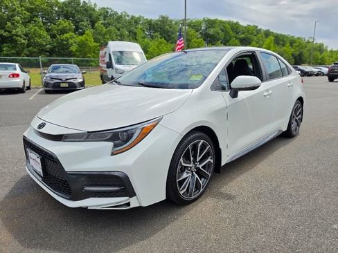 Used 2021 Toyota Corolla SE w/ Carpet Mat Package (TMS) FWD image 3