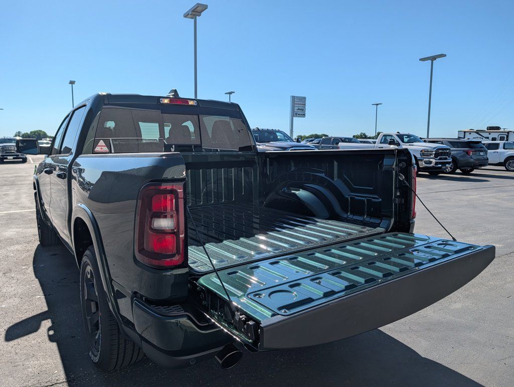 New 2026 RAM 1500 Big Horn AWD/4WD image 7