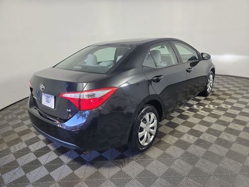 Used 2015 Toyota Corolla LE image 4