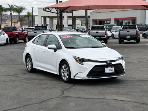 Used 2024 Toyota Corolla LE FWD image 3