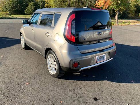Used 2018 Kia Soul + w/ Audio Package image 8