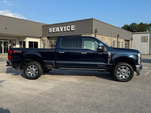 Used 2024 Ford F250 Lariat w/ Chrome Package AWD/4WD image 2