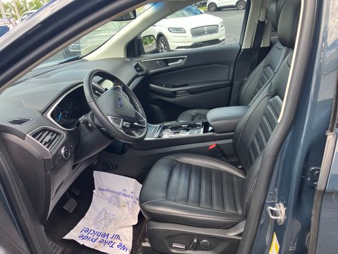 Used 2019 Ford Edge SEL w/ Equipment Group 201A AWD/4WD image 22