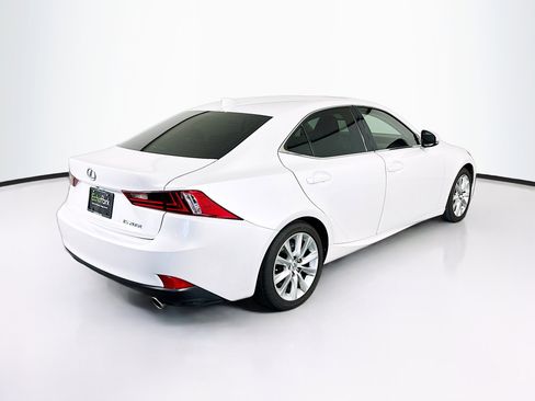 Used 2016 Lexus IS 200t RWD image 9