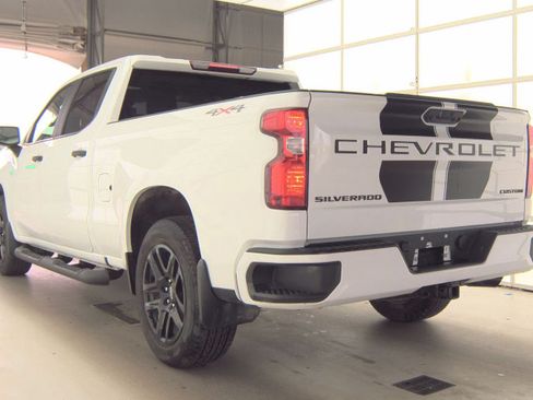 Used 2024 Chevrolet Silverado 1500 Custom w/ Rally Edition AWD/4WD image 3
