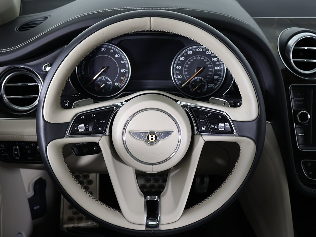 Used 2020 Bentley Bentayga Plug-In Hybrid AWD/4WD image 51