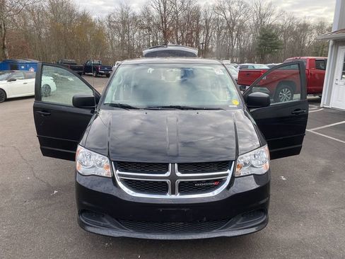Used 2017 Dodge Grand Caravan SE w/ Power Window Group image 30