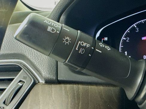 Used 2018 Honda Accord Touring image 12