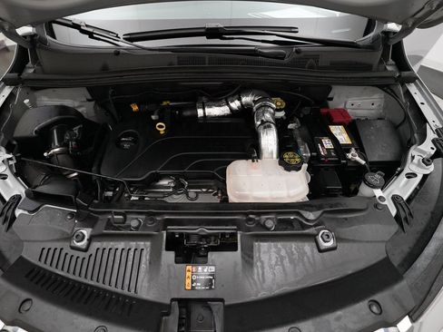 Used 2022 Buick Encore Preferred w/ Safety Package image 3