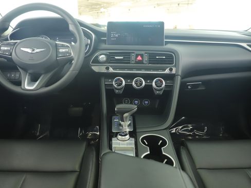 Used 2023 Genesis G70 2.0T image 19