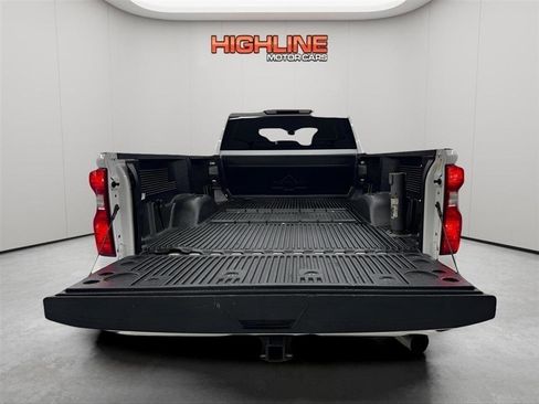 Used 2020 Chevrolet Silverado 3500 LT AWD/4WD image 6