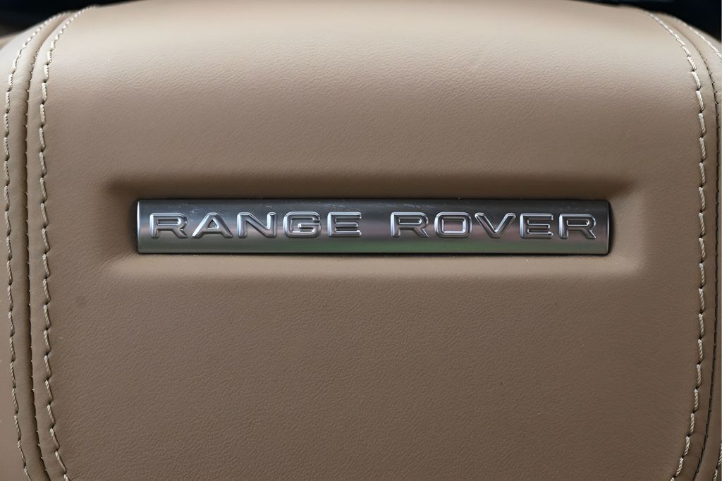 Used 2025 Land Rover Range Rover SE AWD/4WD image 20