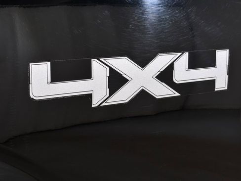 Used 2011 Ford F150 XLT w/ XLT Chrome Pkg image 23