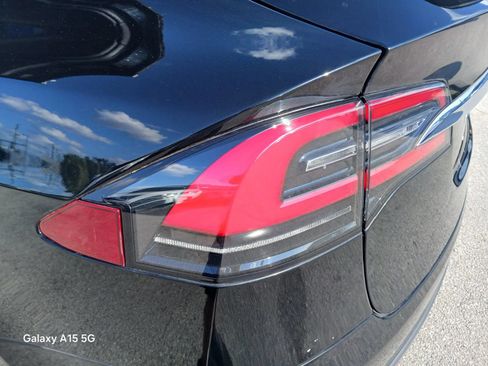 Used 2020 Tesla Model X Long Range AWD/4WD image 13