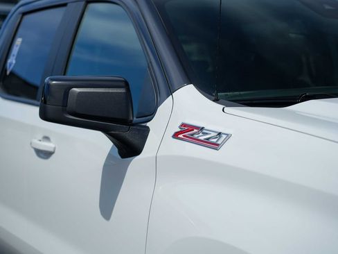 Used 2024 Chevrolet Silverado 1500 RST AWD/4WD image 9