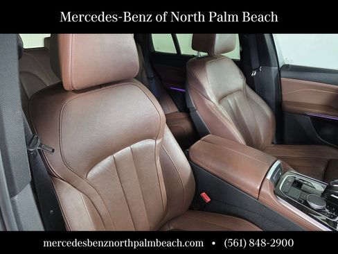Used 2019 BMW X5 xDrive40i w/ M Sport Package AWD/4WD image 31