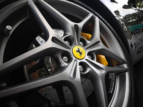 Certified 2016 Ferrari California T RWD image 16