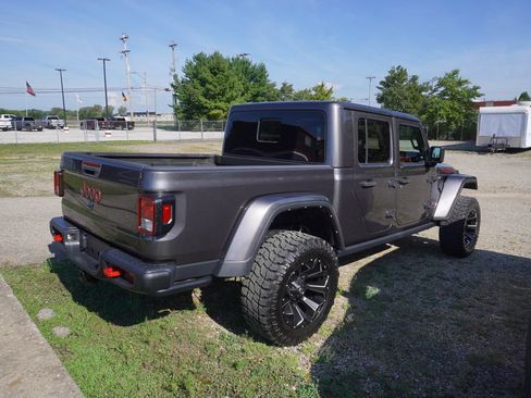 Used 2021 Jeep Gladiator Rubicon w/ Trailer Tow Package AWD/4WD image 6