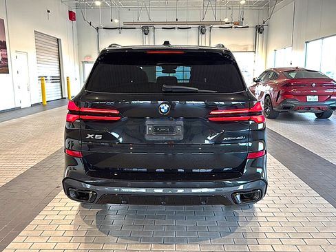 Used 2024 BMW X5 xDrive40i w/ M Sport Package image 6