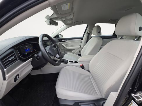 Used 2024 Volkswagen Jetta S image 9