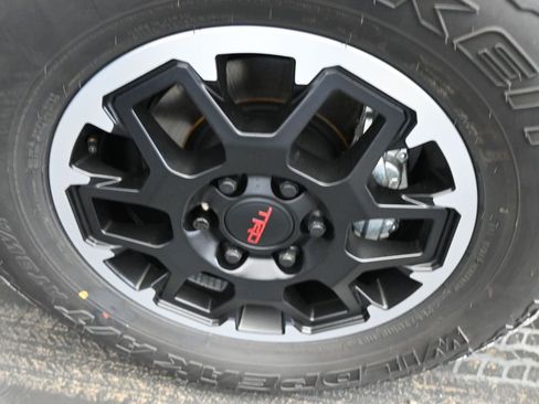New 2026 Toyota Tacoma TRD Off-Road w/ TRD Off Road Premium Package AWD/4WD image 26