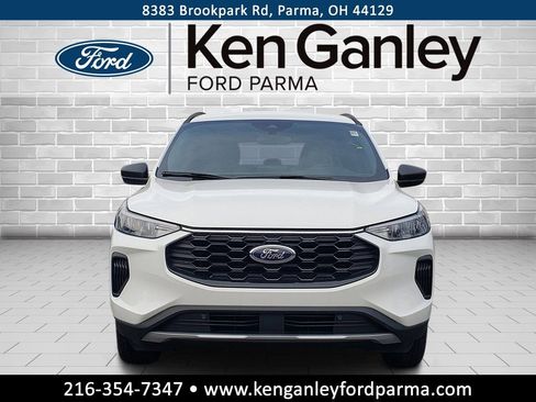New 2026 Ford Escape ST-Line w/ Cold Weather Package AWD/4WD image 2