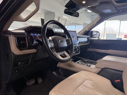Used 2024 Ford Expedition Max Limited AWD/4WD image 21