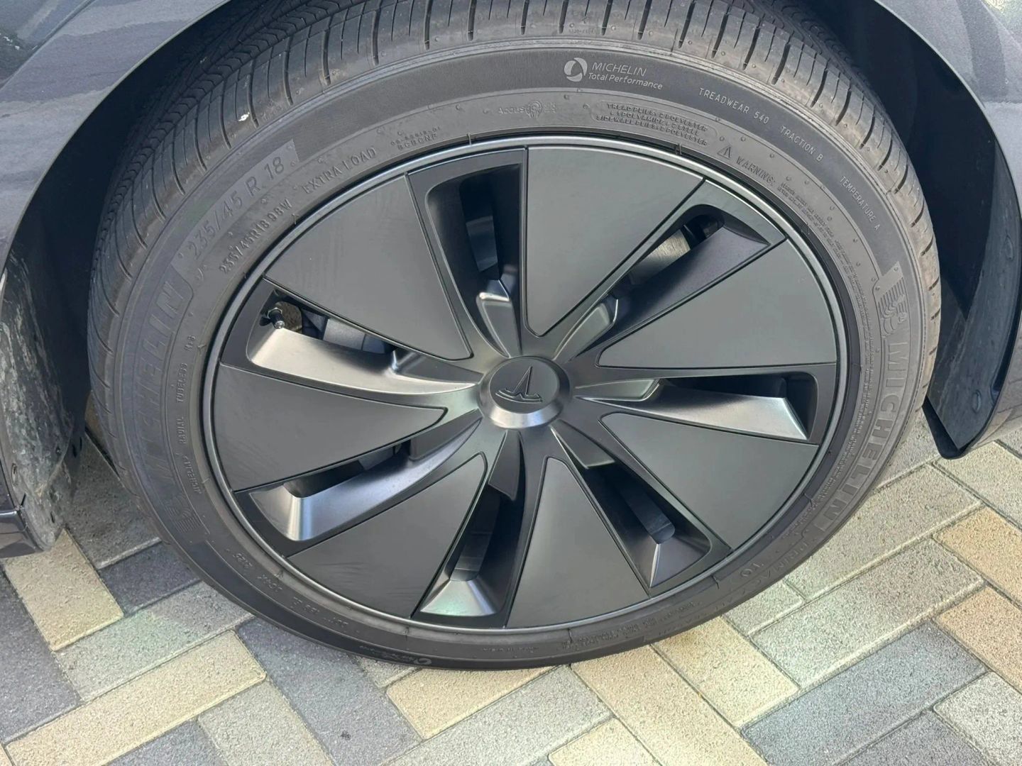 Used 2025 Tesla Model 3 Long Range RWD image 35