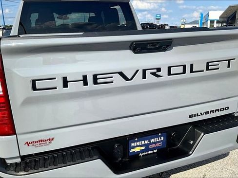 Used 2024 Chevrolet Silverado 1500 Custom w/ Turbomax Blackout Package RWD image 26