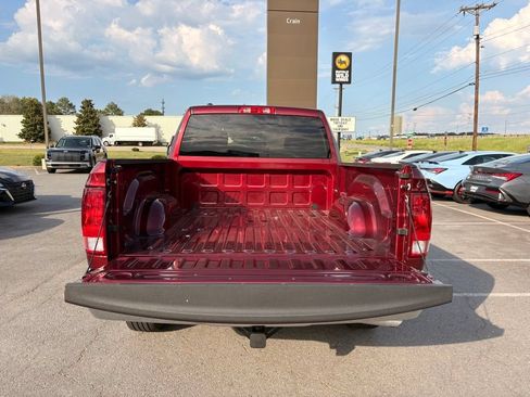 Used 2022 RAM 1500 Tradesman w/ Chrome Plus Package RWD image 7