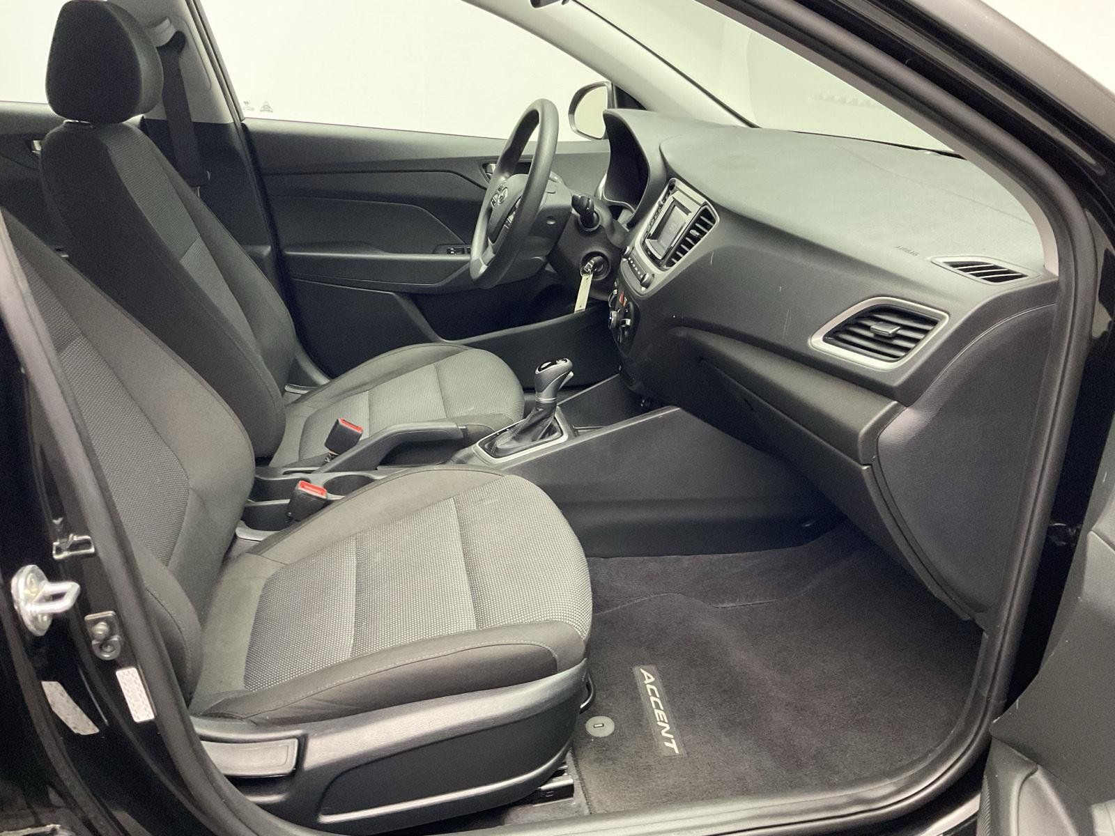 Used 2022 Hyundai Accent SE FWD image 23