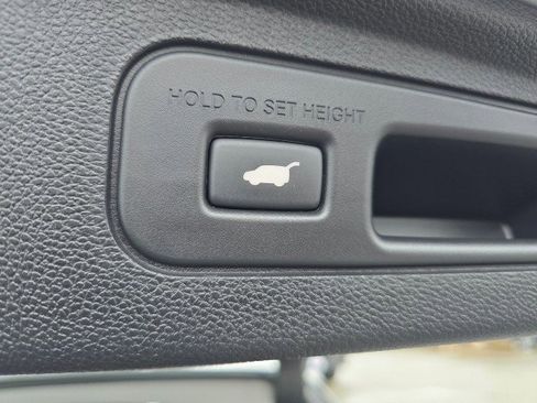 Used 2018 Honda Odyssey Touring image 16