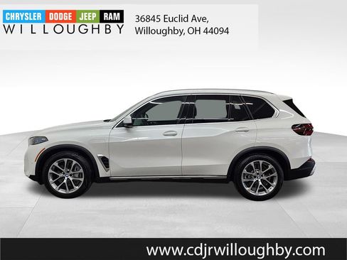 Used 2026 BMW X5 xDrive50e w/ Climate Comfort Package AWD/4WD image 5