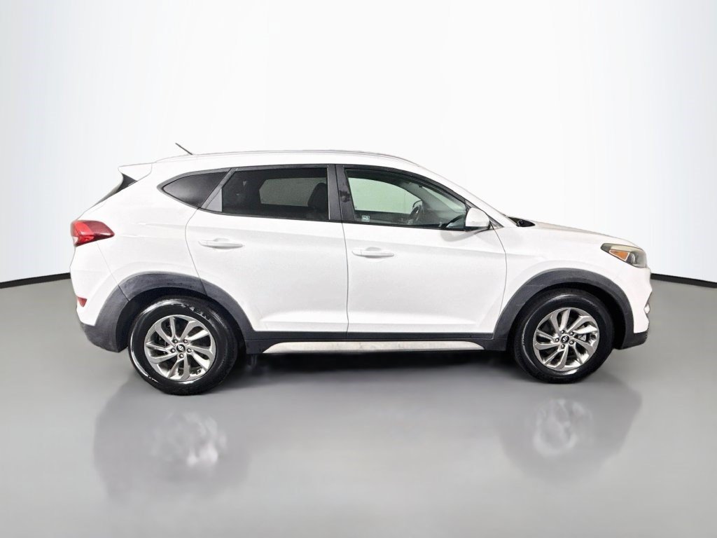 Used 2017 Hyundai Tucson SE w/ SE Popular Package 02 FWD image 11