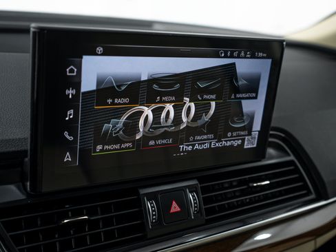 Certified 2023 Audi Q5 2.0T Premium Plus w/ Premium Plus Package AWD/4WD image 12