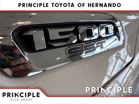 Used 2025 RAM 1500 Laramie image 8