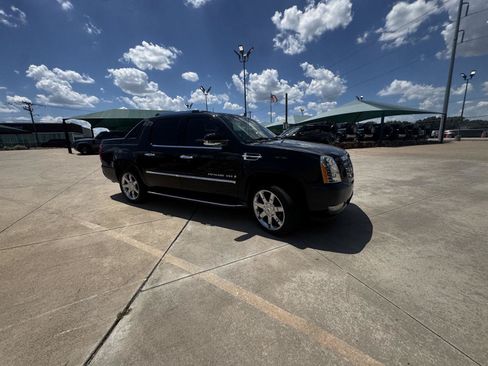 Used 2008 Cadillac Escalade EXT AWD/4WD image 8
