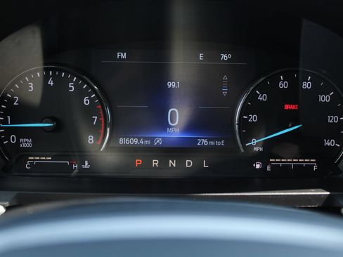 Used 2023 Ford Explorer XLT AWD/4WD image 17