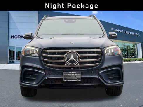 Used 2024 Mercedes-Benz GLS 450 4MATIC image 2