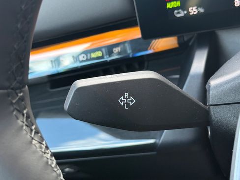 Certified 2024 BMW i5 eDrive40i w/ Premium Package image 32