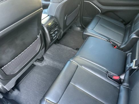 Used 2021 Jeep Grand Cherokee L Limited w/ Luxury Tech Group II AWD/4WD image 12